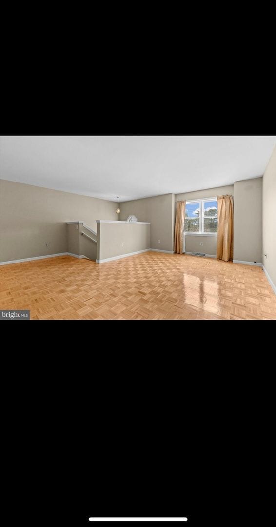 Building Photo - Spacious 3BR Townhome in Harrisburg