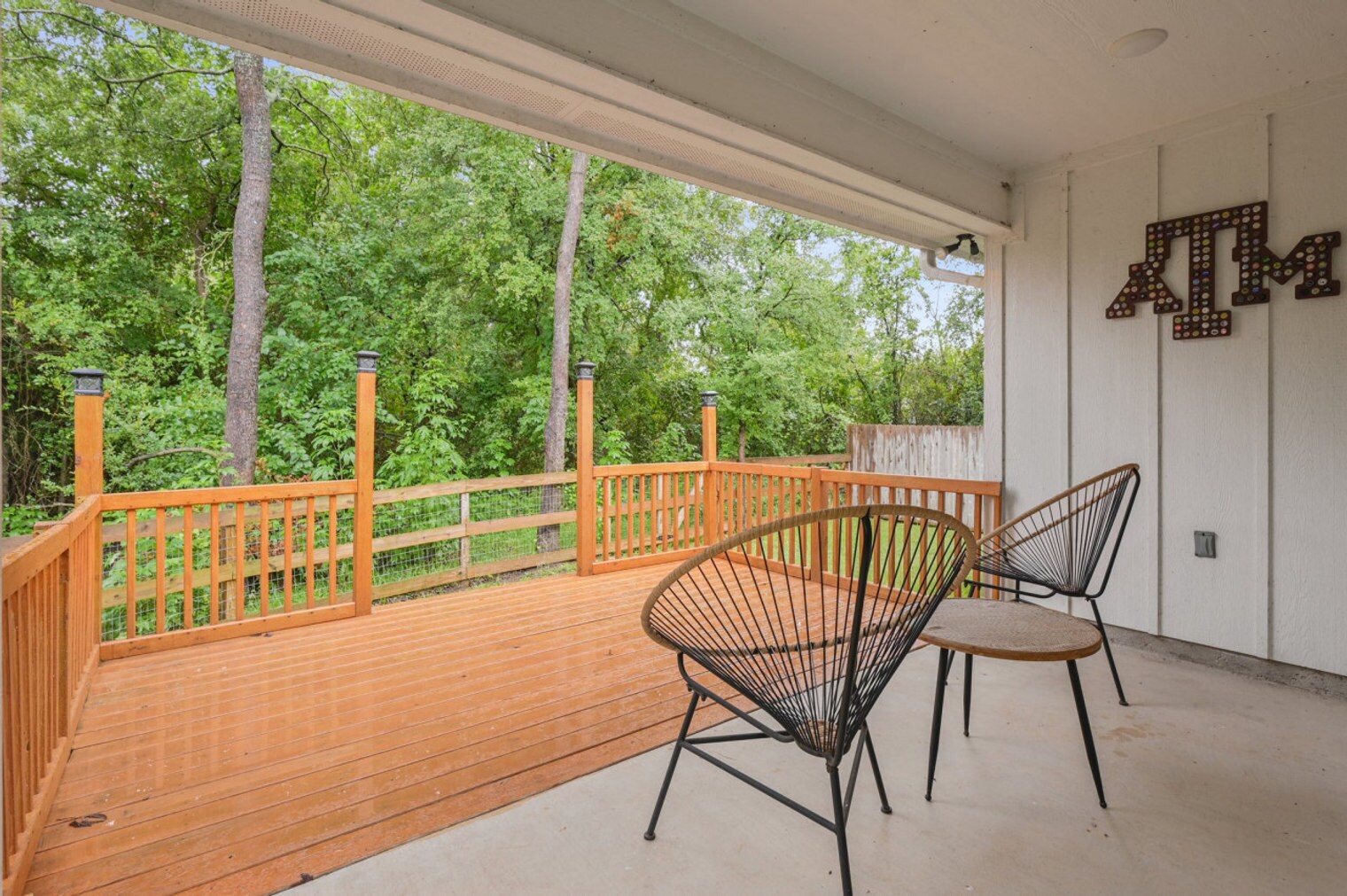 Building Photo - 3824 Springfield Dr