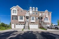 Building Photo - 3713 N 60 E