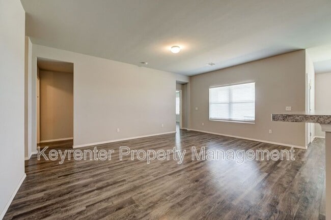 Building Photo - 9440 SW 44th Terrace