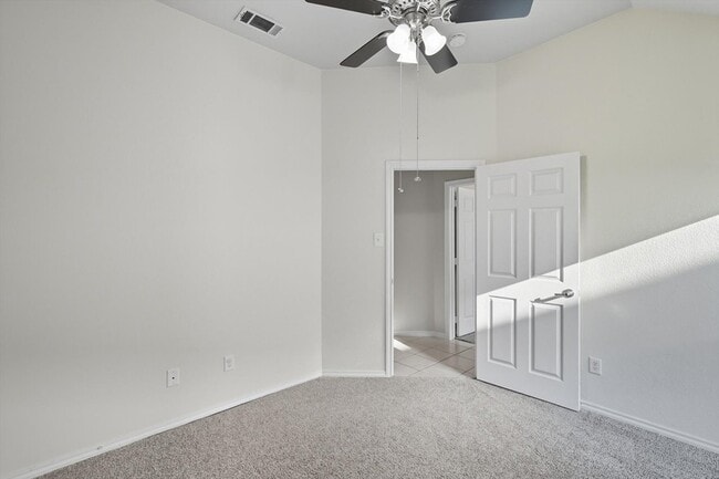 Building Photo - 4833 Heber Springs Trail