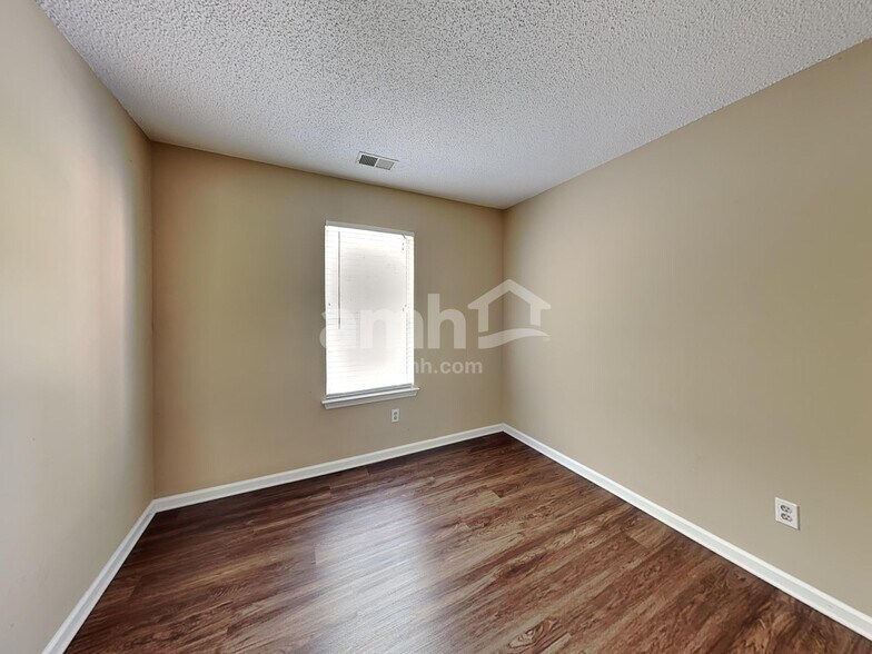 Building Photo - 12719 Diamond Dr
