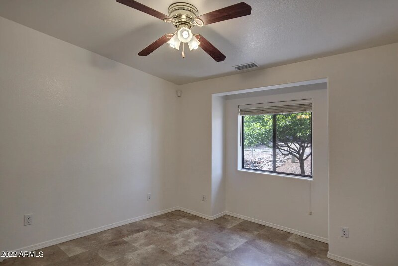 Building Photo - 502 Saguaro Cir