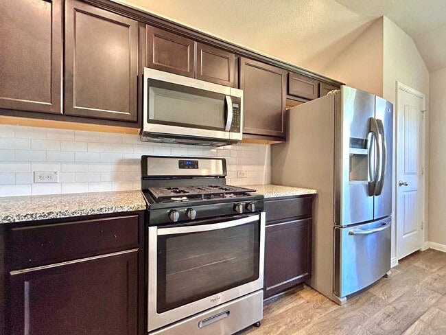 Building Photo - 14104 Macquarie Dr