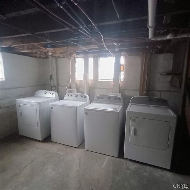 Building Photo - 227 McKinley Ave