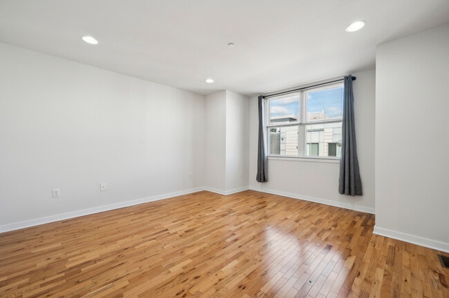 Bedroom - 2638 Federal St