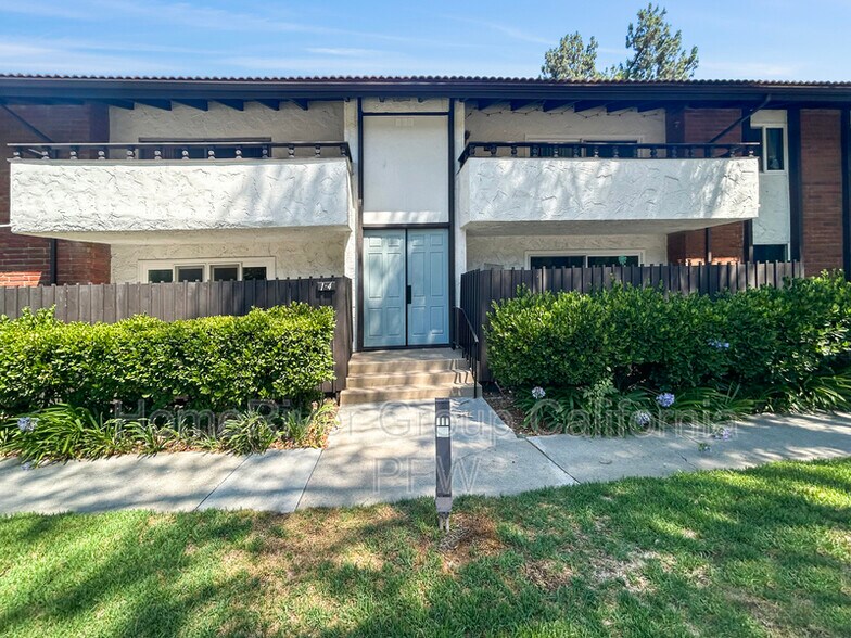 Building Photo - 31569 Lindero Canyon Rd