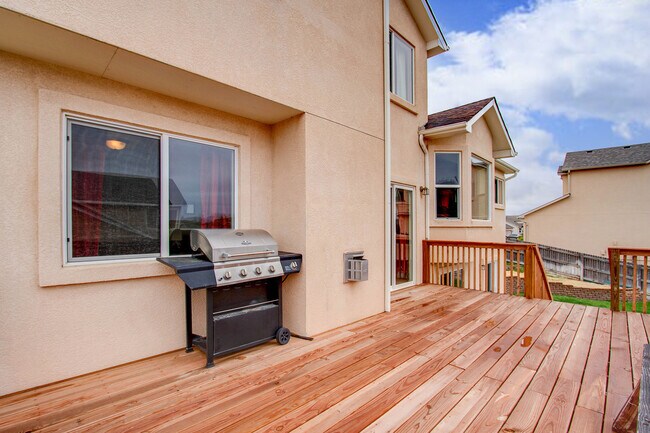 Building Photo - 4038 Pronghorn Meadows Cir