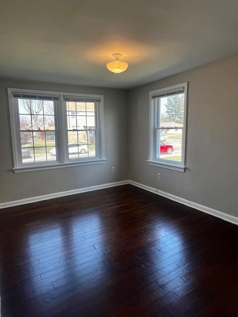 Building Photo - 689 Smith Ave