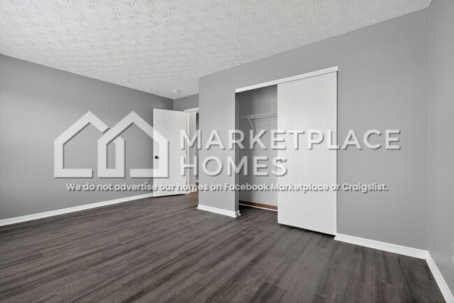 Building Photo - 5462 Rothermund Dr