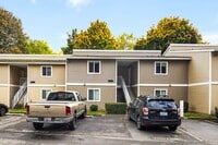 Building Photo - 12513 NE 130th Way