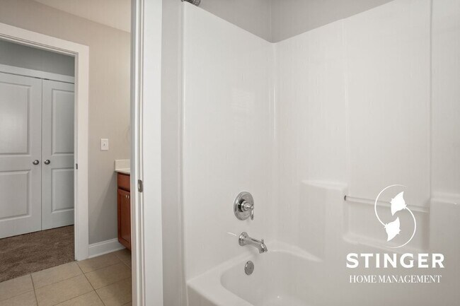 Building Photo - 16 Gadwall Dr W