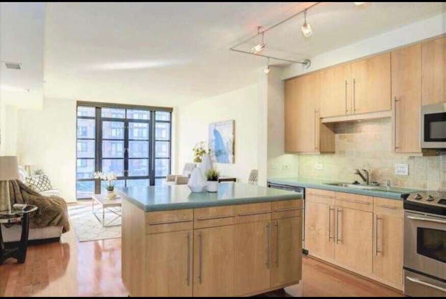 Building Photo - 437 New York Ave NW