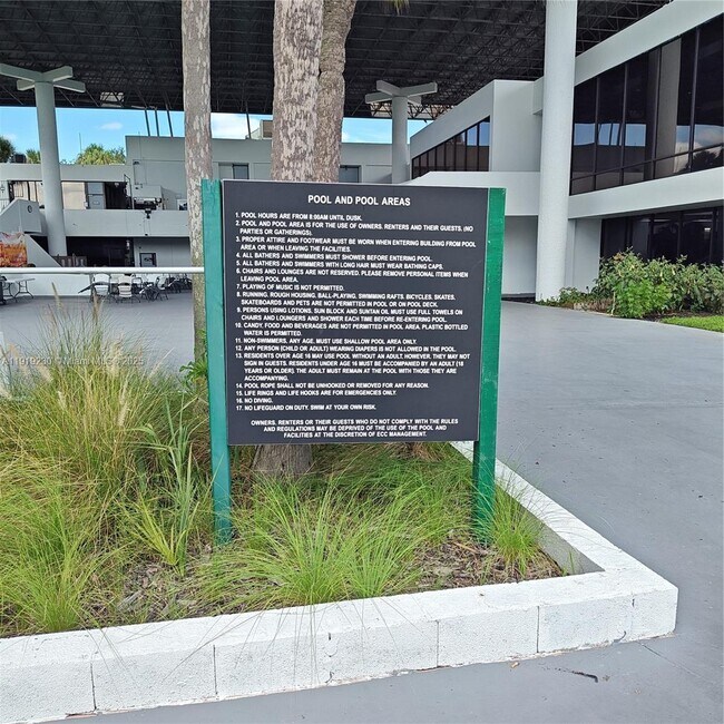 Building Photo - 7051 Environ Blvd