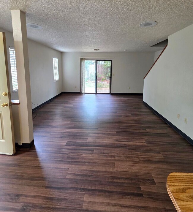 Building Photo - 2576 Sabre Ct
