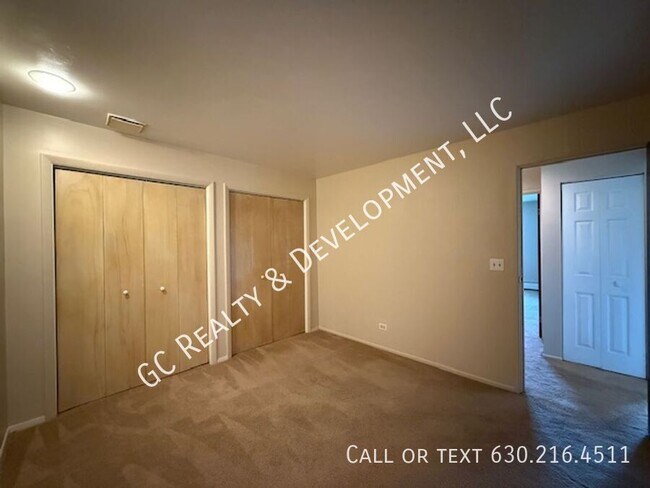 Building Photo - 312 N Warwick Ave