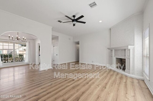 Building Photo - 313 Wallingsford Cir