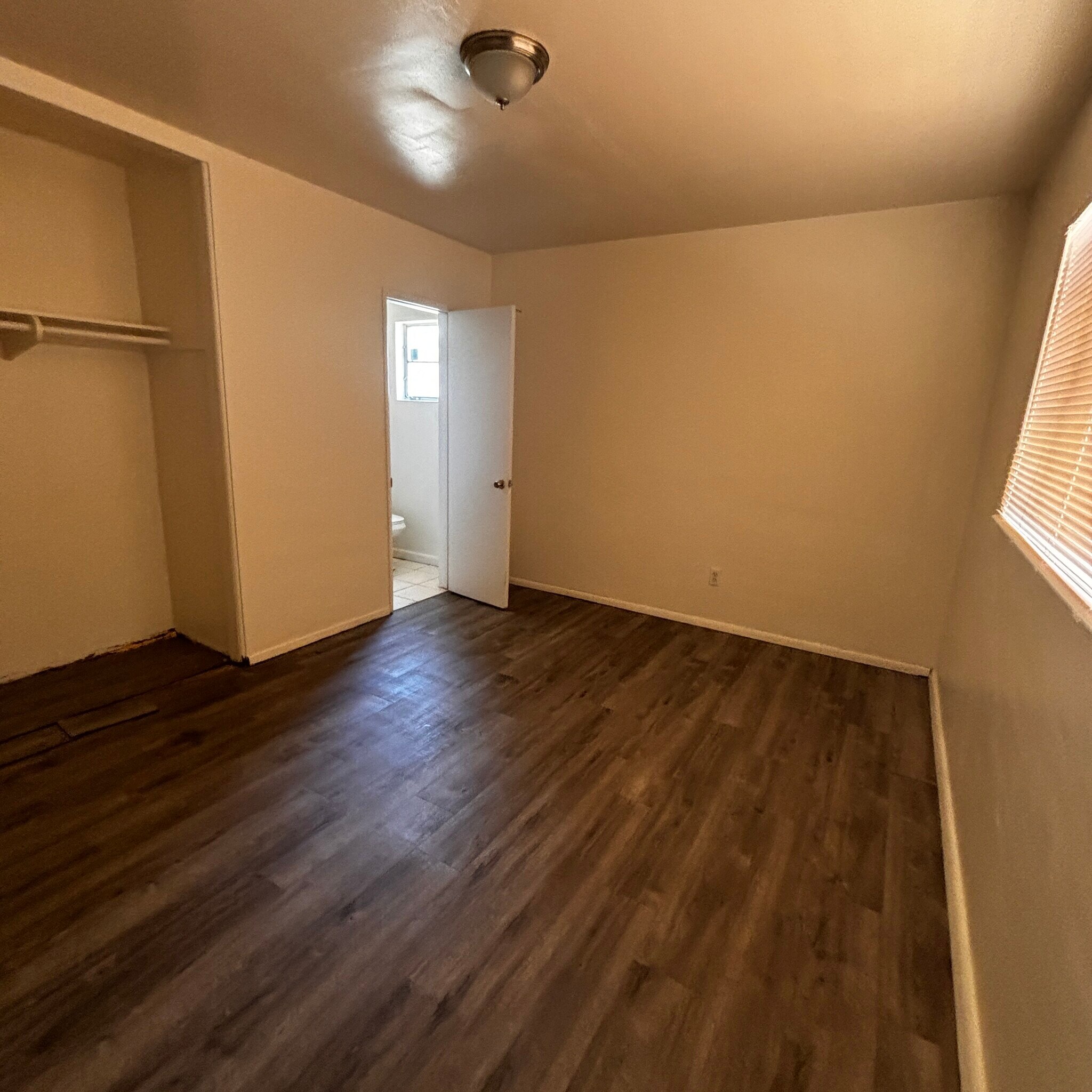 Master Bedroom - 1431 W 7th Pl