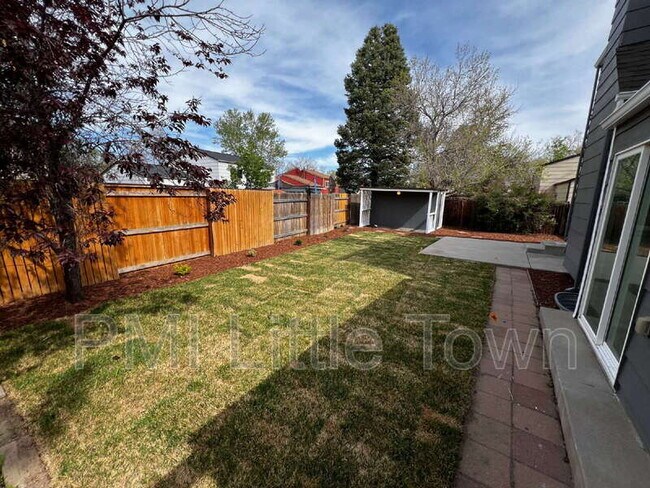 Building Photo - 1965 Cathay St