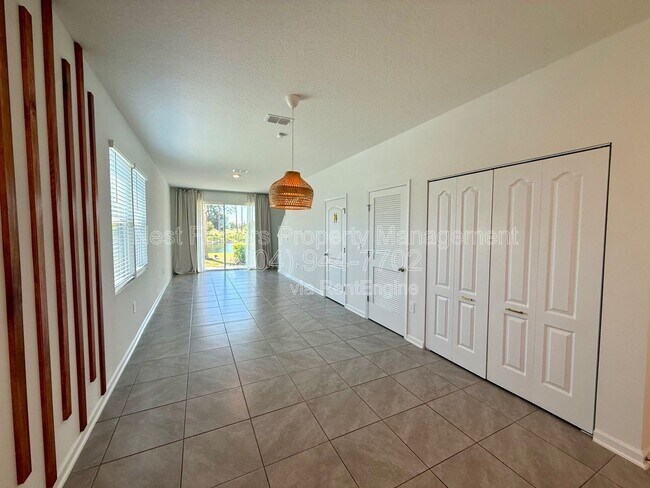 Building Photo - 56 Sage Br St