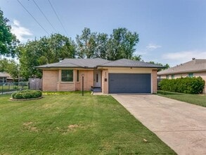 Building Photo - 801 Scottsdale Dr