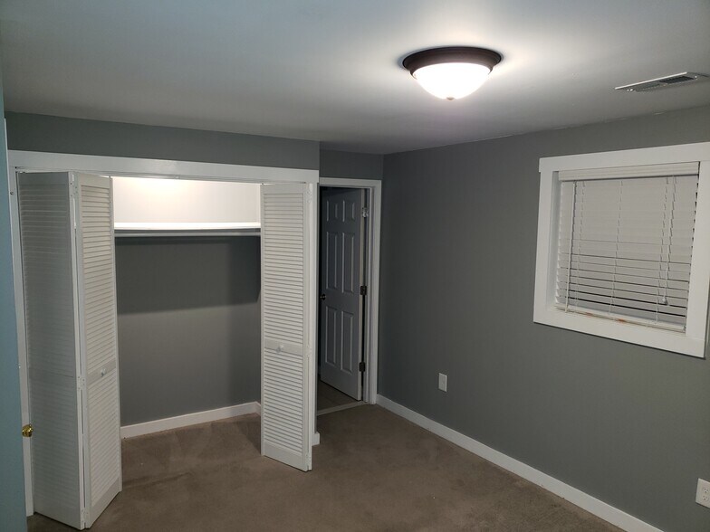 Building Photo - 1703 Wright Blvd