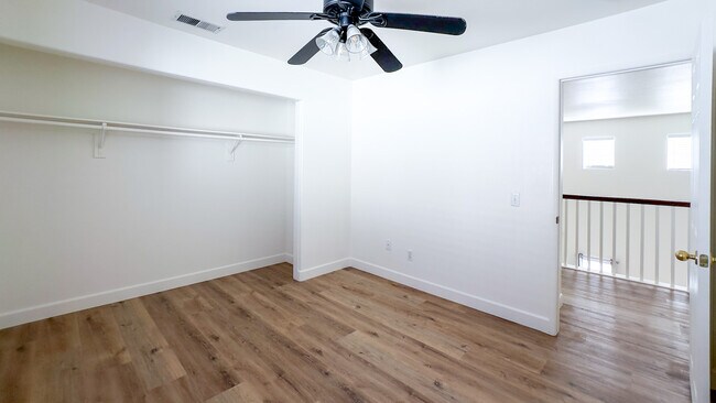 Building Photo - 15747 Roan Rd