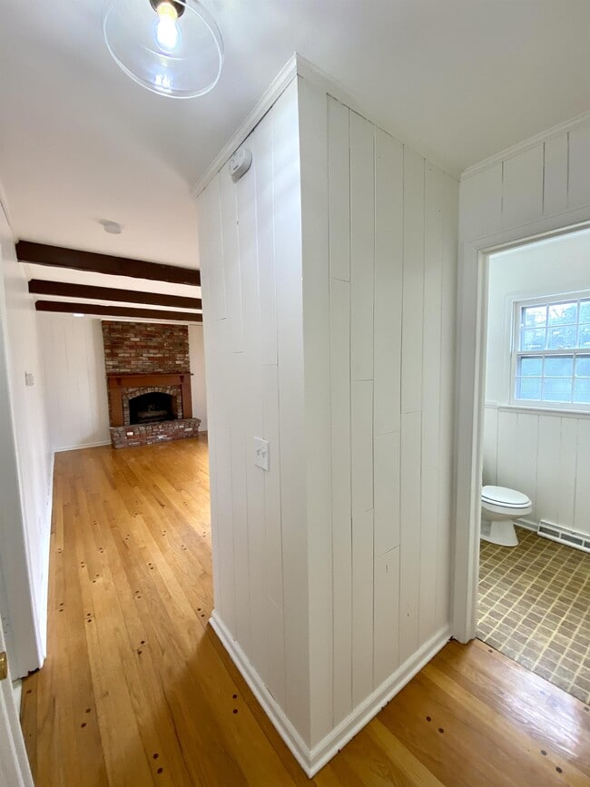 Building Photo - 9136 Switzer St