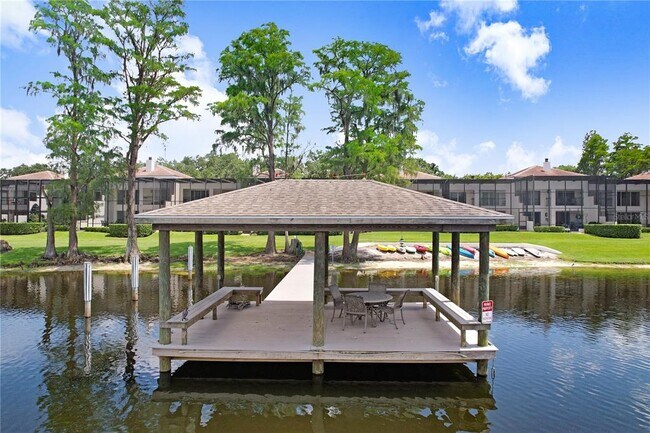 Building Photo - 3145 Lake Ellen Dr