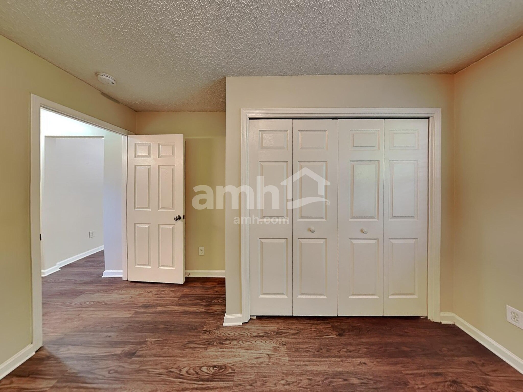 Building Photo - 2175 Hovington Cir E
