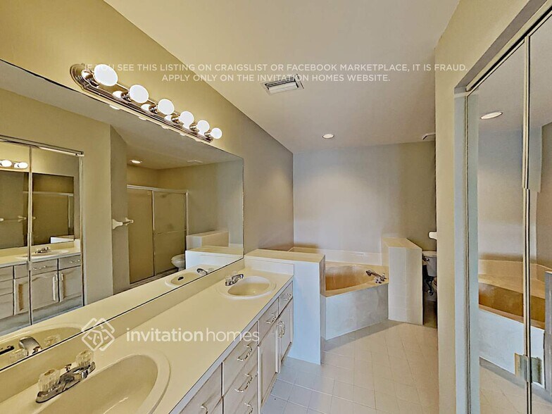 Building Photo - 10515 Plainview Cir