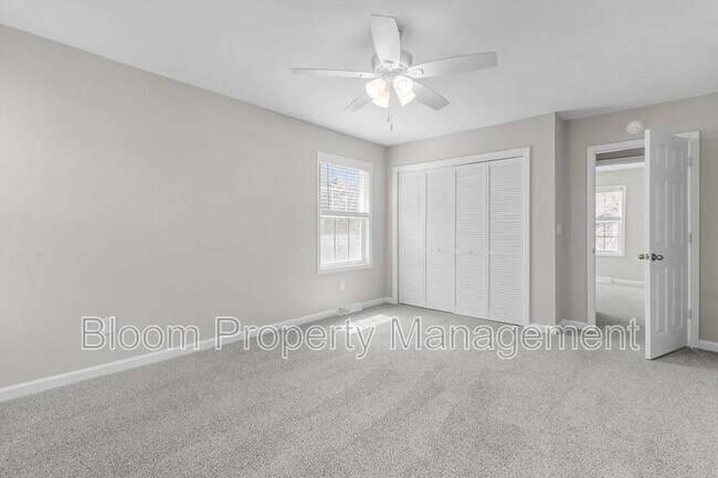 Building Photo - 974 Governors Rd