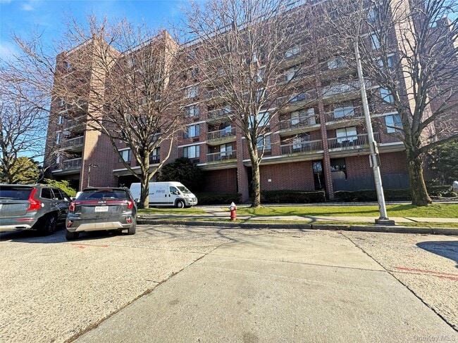 Building Photo - 777 N MacQuesten Pkwy