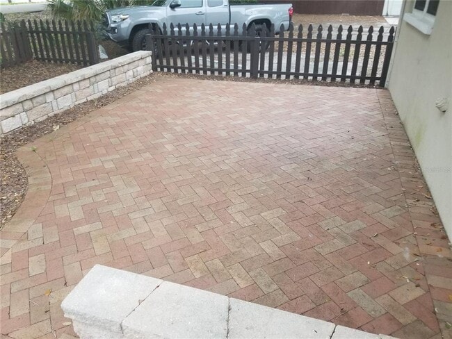 Building Photo - 7100 Dartmouth Ave N