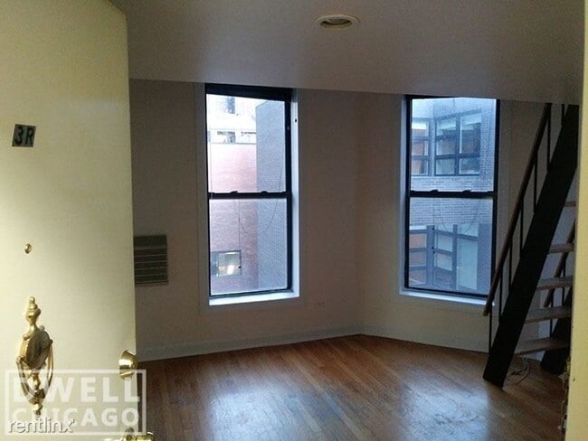 Building Photo - 1023 N Dearborn St