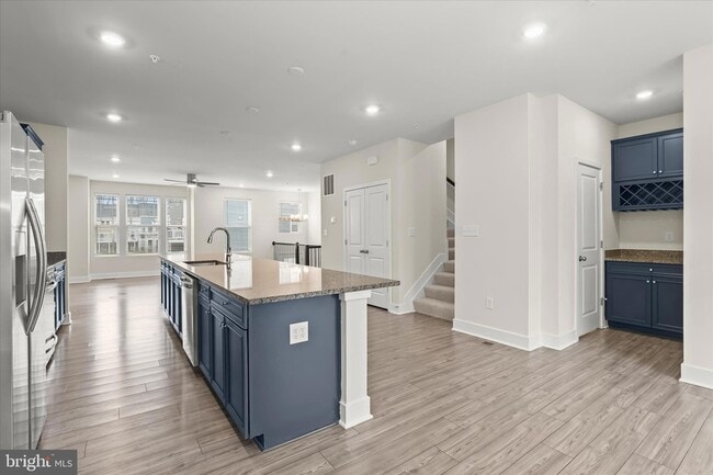 Building Photo - 304 Sweetbay Rd