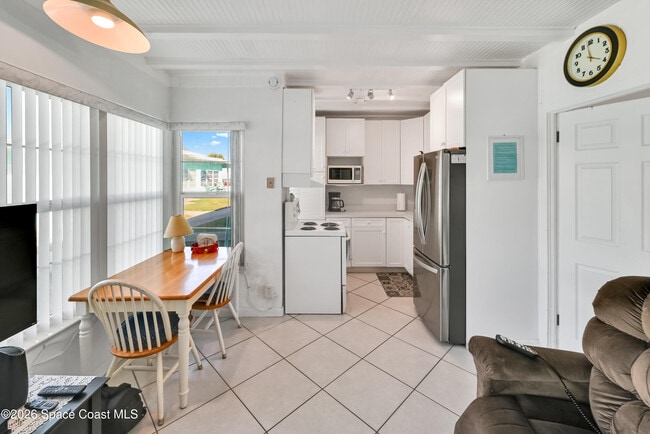 Building Photo - 1365 S Atlantic Ave