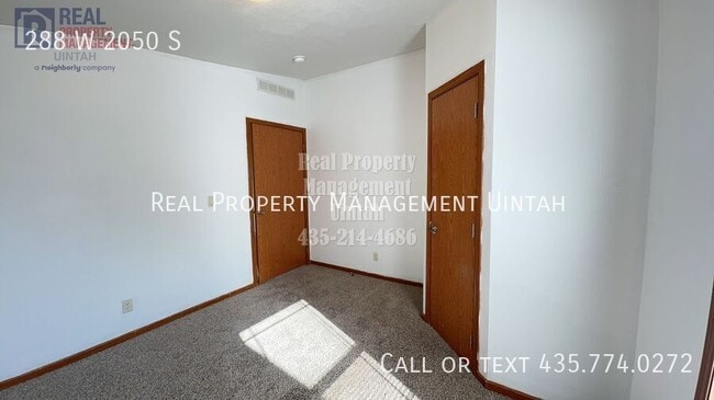 Building Photo - 288 2050 S