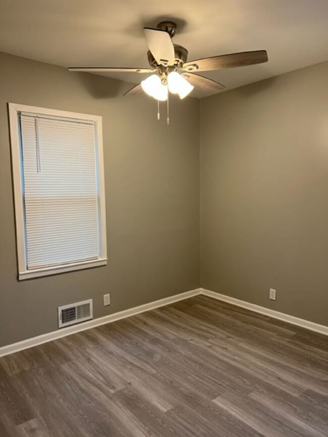 Building Photo - 610 Grover St