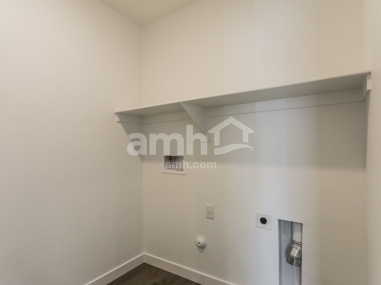 Building Photo - 12279 Thunder Creek Pky