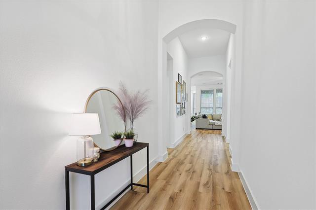 Building Photo - 1201 Superbloom Ave