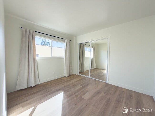 Building Photo - Newly Remodeled 2 Bedroom Apartment for Rent in Midtown Ventura!