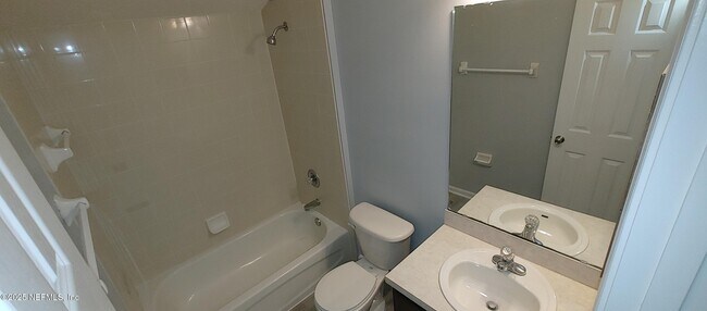 Building Photo - 2155 S Cranbrook Ave