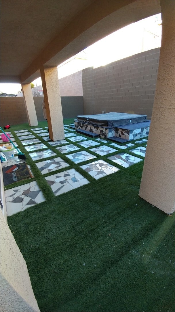 Building Photo - Multi level