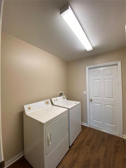 Building Photo - 5269 SE 70th Ave