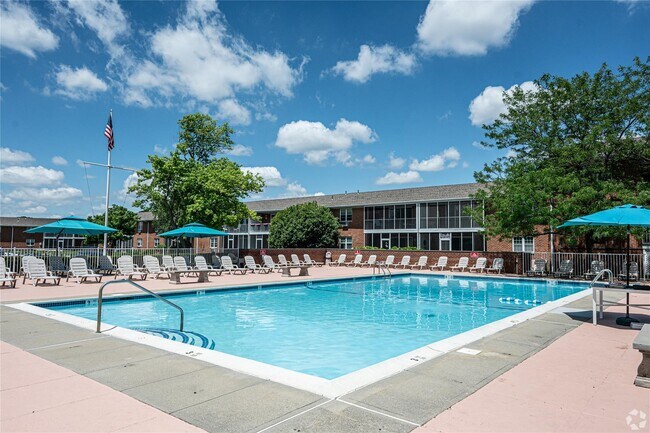 Building Photo - 416 Marine Ln