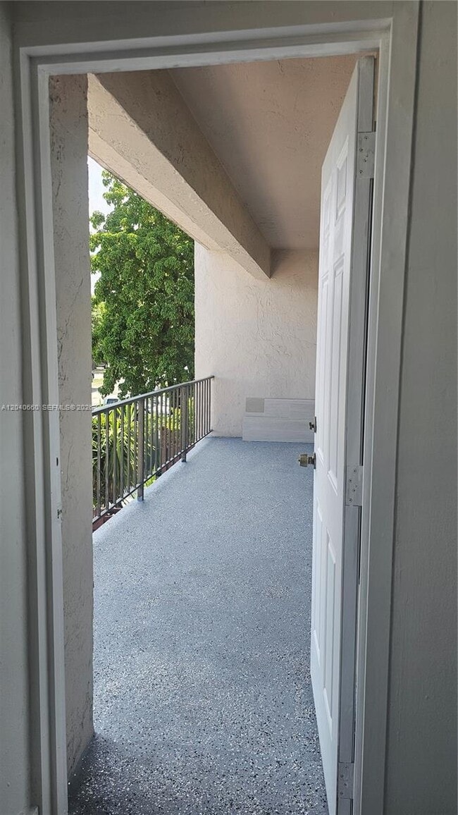 Building Photo - 5625 W 20th Ave