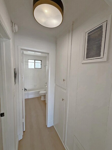 Building Photo - 745 N Edinburgh Ave