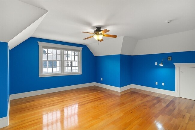 Building Photo - 66 Forest Ave