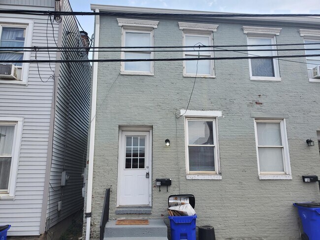 Building Photo - 110 E South St